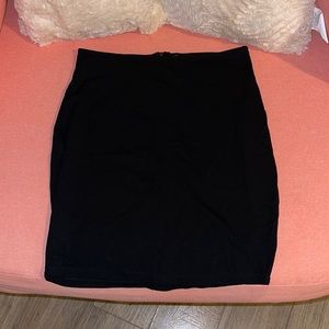 Black stretch skirt